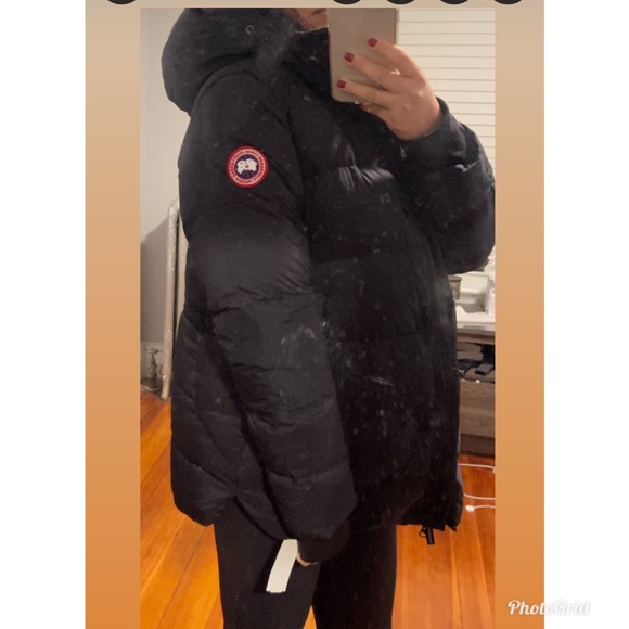 New without tag Canada goose puffer - Picture 4 of 9